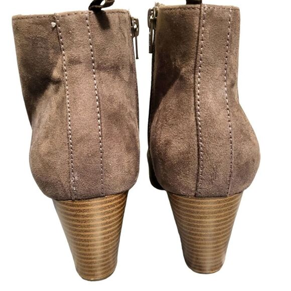GAP Brown Suede Women's Chelsea Bootie Zipper Ankle, Size 8 - Picture 4 of 10